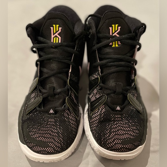Nike Kyrie ripple effect - Picture 2 of 5